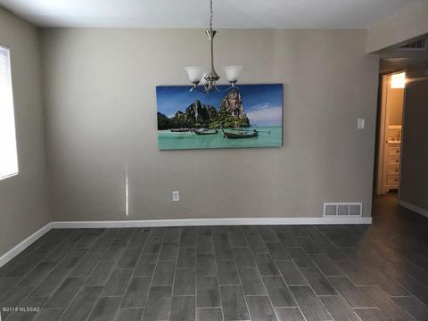 5962 E 24th St, Tucson, AZ 85711 photo 2