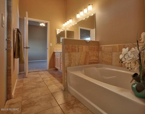 9287 S Springtail Dr, Hereford, AZ 85615 photo 8
