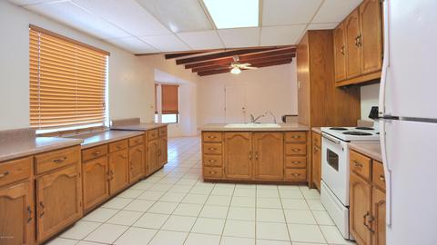 5770 S Hopdown Ln, Tucson, AZ 85746 photo 14