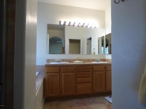 9129 E Lost Tree Dr, Tucson, AZ 85715 photo 12