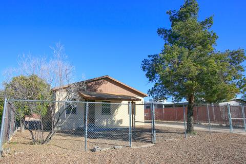 327 E Lester St, Tucson, AZ 85705 photo 4