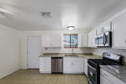 327 E Lester St, Tucson, AZ 85705 photo 9