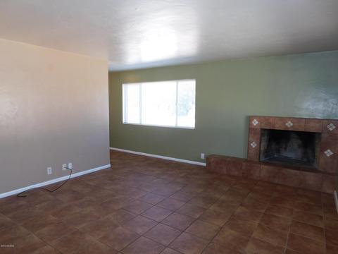 4938 E 2nd St, Tucson, AZ 85711 photo 4