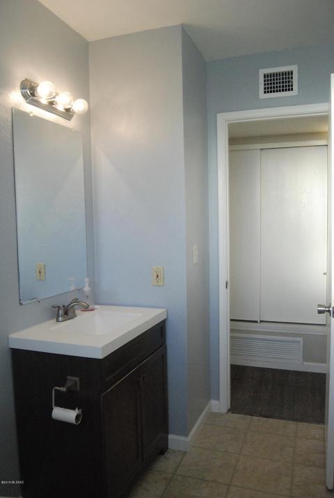 8281 E 34th St, Tucson, AZ 85710 photo 23