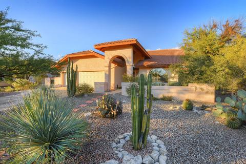 8251 E Cholla Dr, Tucson, AZ 85750 photo 2