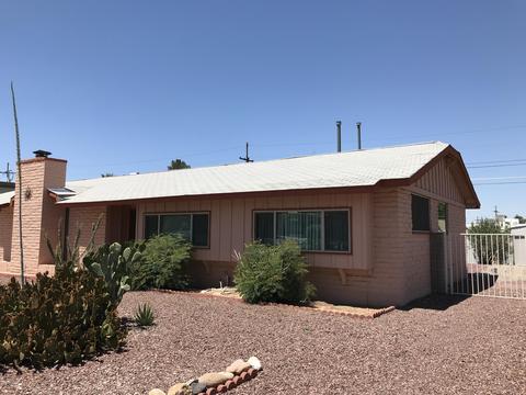 8541 E Kenyon Dr, Tucson, AZ 85710 photo 2