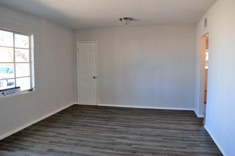 2010 E Granito Vis, Tucson, AZ 85713 photo 4