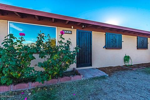 4402 E Sylvane St, Tucson, AZ 85711 photo 1