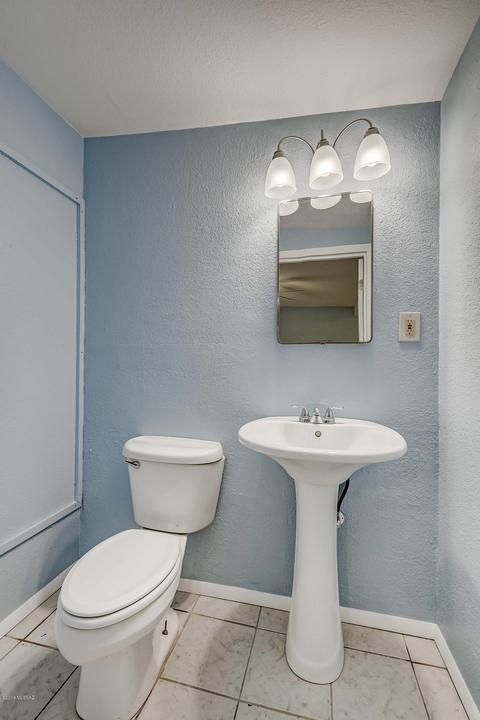 4402 E Sylvane St, Tucson, AZ 85711 photo 11