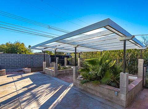 4402 E Sylvane St, Tucson, AZ 85711 photo 5