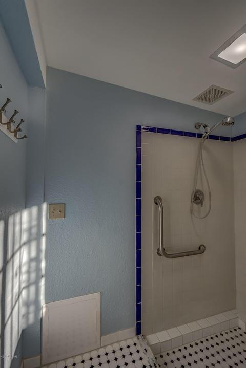 4402 E Sylvane St, Tucson, AZ 85711 photo 10