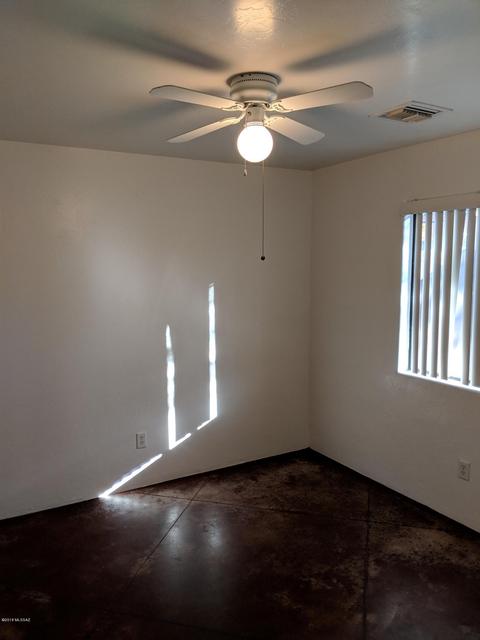 412 E Geronimo Bluff Loop, Tucson, AZ 85705 photo 10