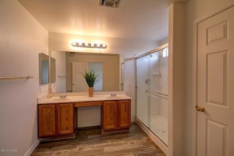 9654 E Belasco Loop, Tucson, AZ 85748 photo 11