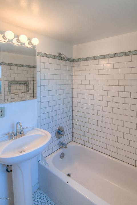 265 E Roger Rd, Tucson, AZ 85705 photo 12