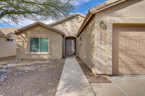 8582 S Compass Dr, Tucson, AZ 85756 photo 4