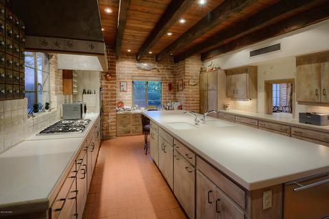 8451 E Cloud Rd, Tucson, AZ 85750 photo 5