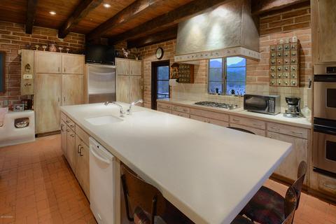 8451 E Cloud Rd, Tucson, AZ 85750 photo 6