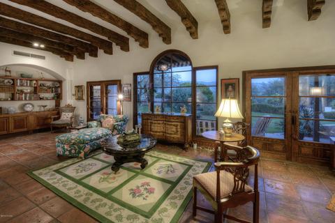 8451 E Cloud Rd, Tucson, AZ 85750 photo 2