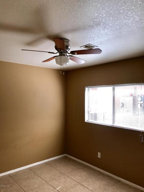 2529 E Knightsbridge Dr, Tucson, AZ 85706 photo 10