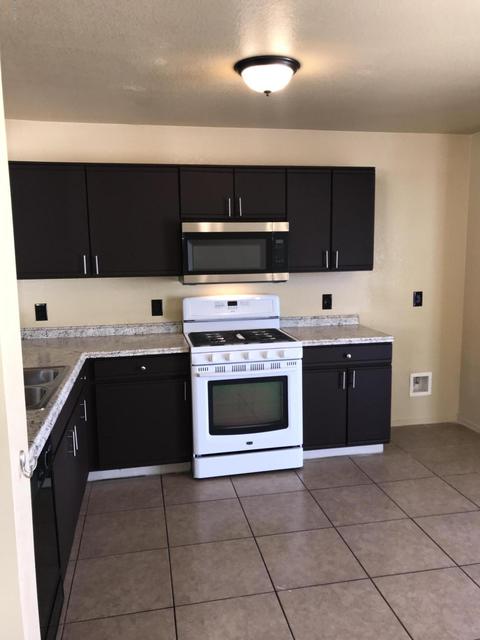 2529 E Knightsbridge Dr, Tucson, AZ 85706 photo 3