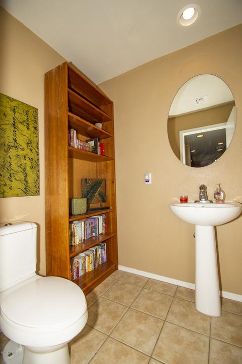 10645 E Singing Canyon Dr, Tucson, AZ 85747 photo 9