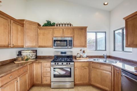 10592 E Feltleaf Willow Trl, Tucson, AZ 85747 photo 7