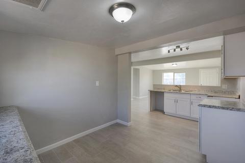 4725 E 27th St, Tucson, AZ 85711 photo 12