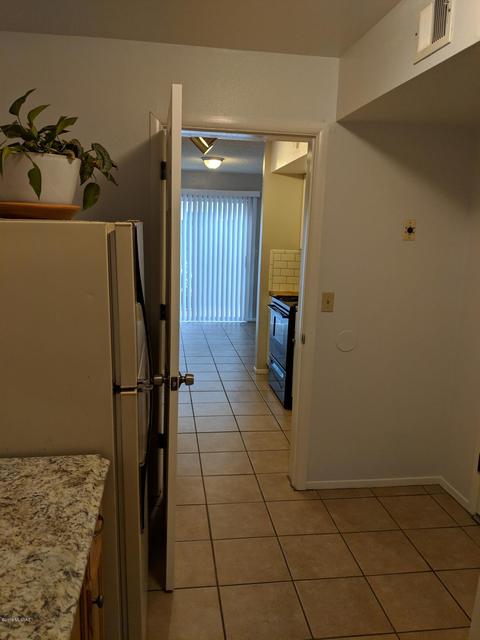 871 E Peppergrass Ln, Tucson, AZ 85719 photo 11