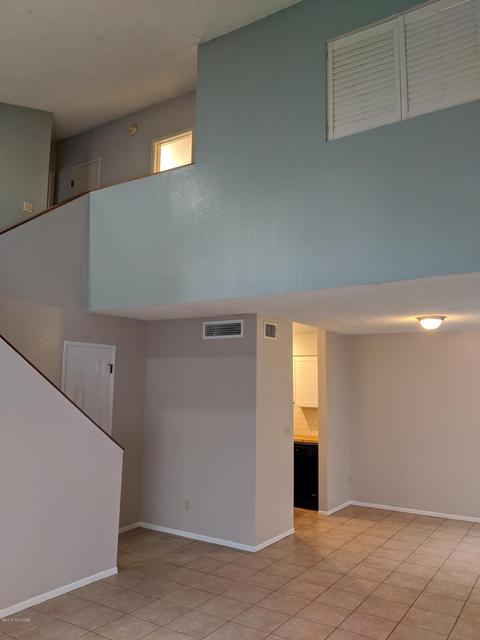 871 E Peppergrass Ln, Tucson, AZ 85719 photo 20