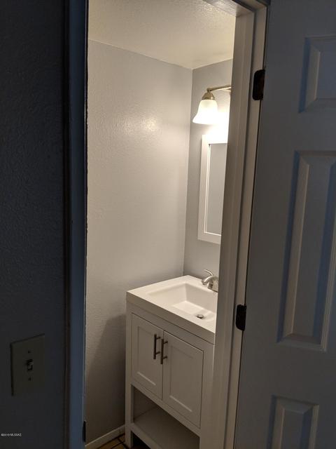 871 E Peppergrass Ln, Tucson, AZ 85719 photo 17