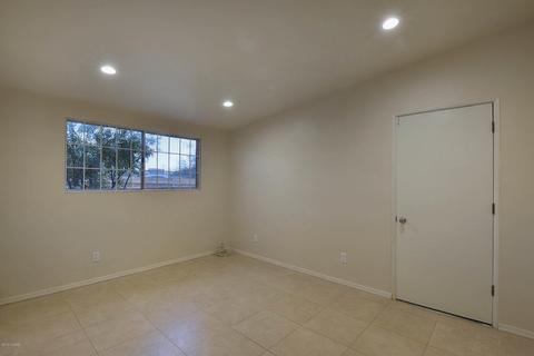 802 E Copper St, Tucson, AZ 85719 photo 12