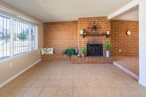 8518 E 19th St, Tucson, AZ 85710 photo 2