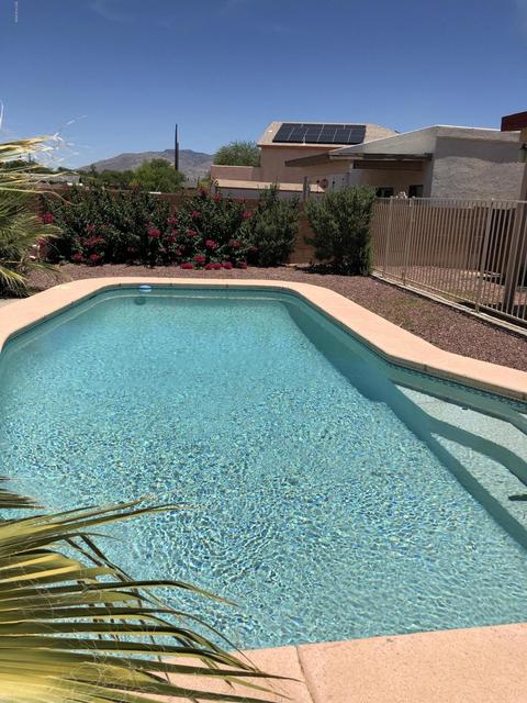 9513 E Lochnay Ln, Tucson, AZ 85747 photo 2