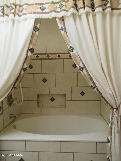 7308 E 35th St, Tucson, AZ 85710 photo 12