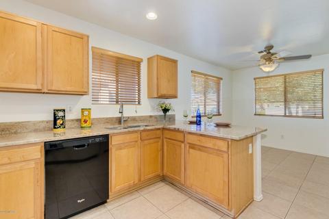 8458 E Sarnoff Ridge Loop, Tucson, AZ 85710 photo 9