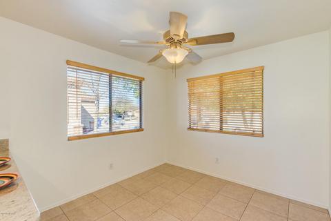 8458 E Sarnoff Ridge Loop, Tucson, AZ 85710 photo 12