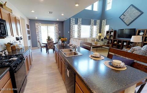 8274 E Magee Hill Loop, Tucson, AZ 85710 photo 3