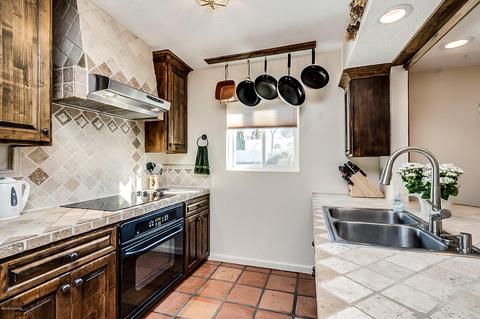 8035 E Shadow Ln, Tucson, AZ 85750 photo 12