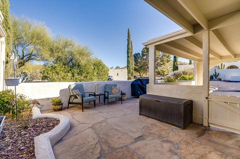 8035 E Shadow Ln, Tucson, AZ 85750 photo 4