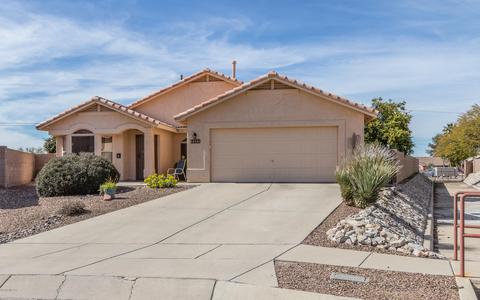 10101 E Axe Handle Ct, Tucson, AZ 85748 photo 2