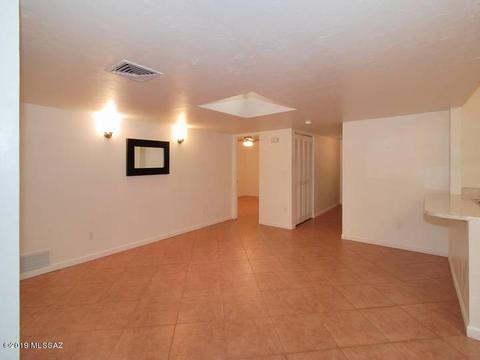 8061 E Shadow Canyon Rd, Tucson, AZ 85750 photo 2