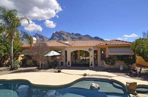 151 E Silverstone Pl, Tucson, AZ 85737 photo 1