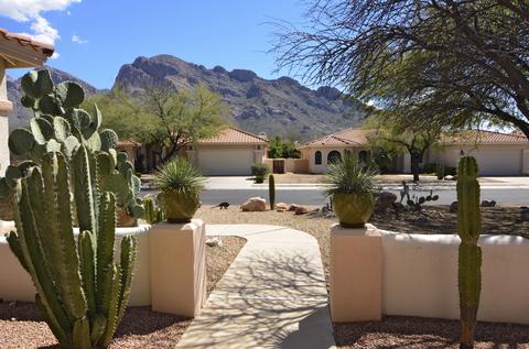 151 E Silverstone Pl, Tucson, AZ 85737 photo 4