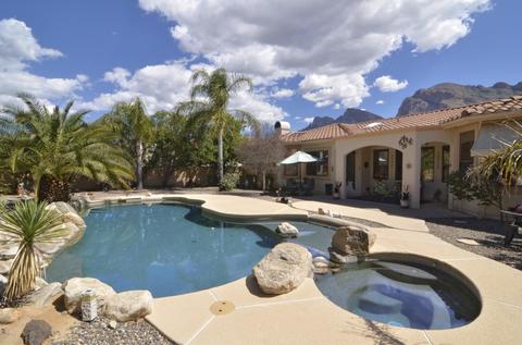 151 E Silverstone Pl, Tucson, AZ 85737 photo 2