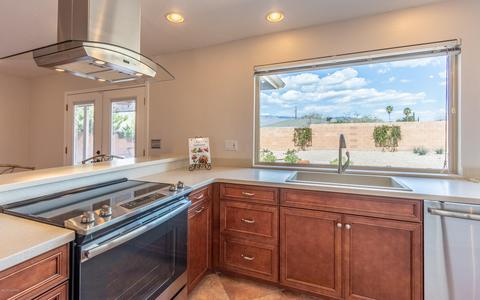 9211 E Simon Pl, Tucson, AZ 85710 photo 5
