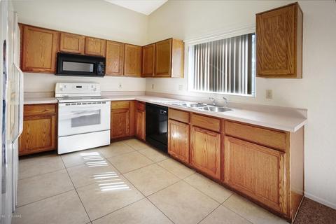 8824 E Fruit Tree Dr, Tucson, AZ 85730 photo 4