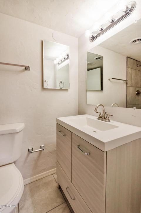 4701 E 27th St, Tucson, AZ 85711 photo 9