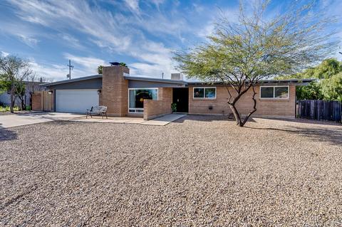 8982 E Kirkpatrick Cir, Tucson, AZ 85710 photo 2