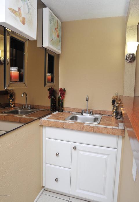 8932 E 35th Cir, Tucson, AZ 85710 photo 16