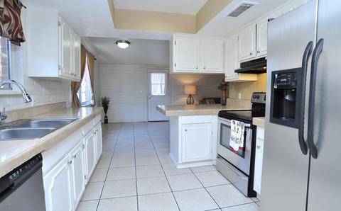 8932 E 35th Cir, Tucson, AZ 85710 photo 10